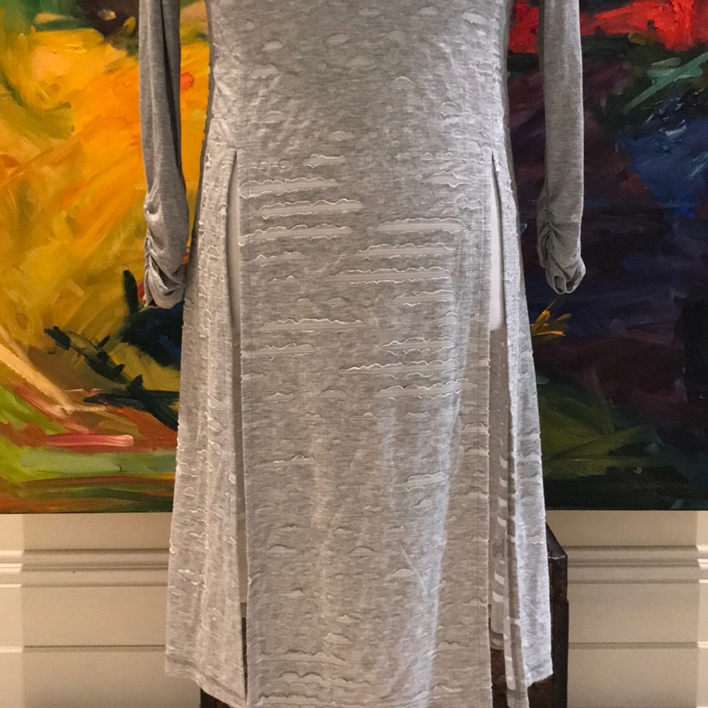 Tunic - Picture 4 of 6